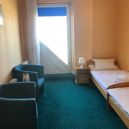 Dajana Kro 3*